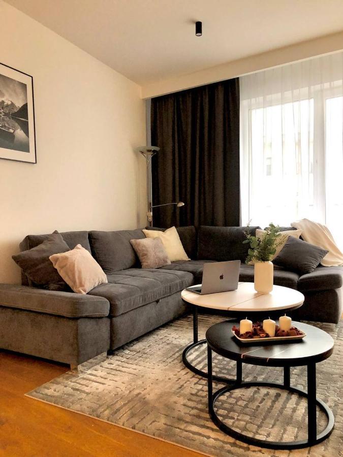Apartaments Airport Okecie Premium Varsovia Exterior foto